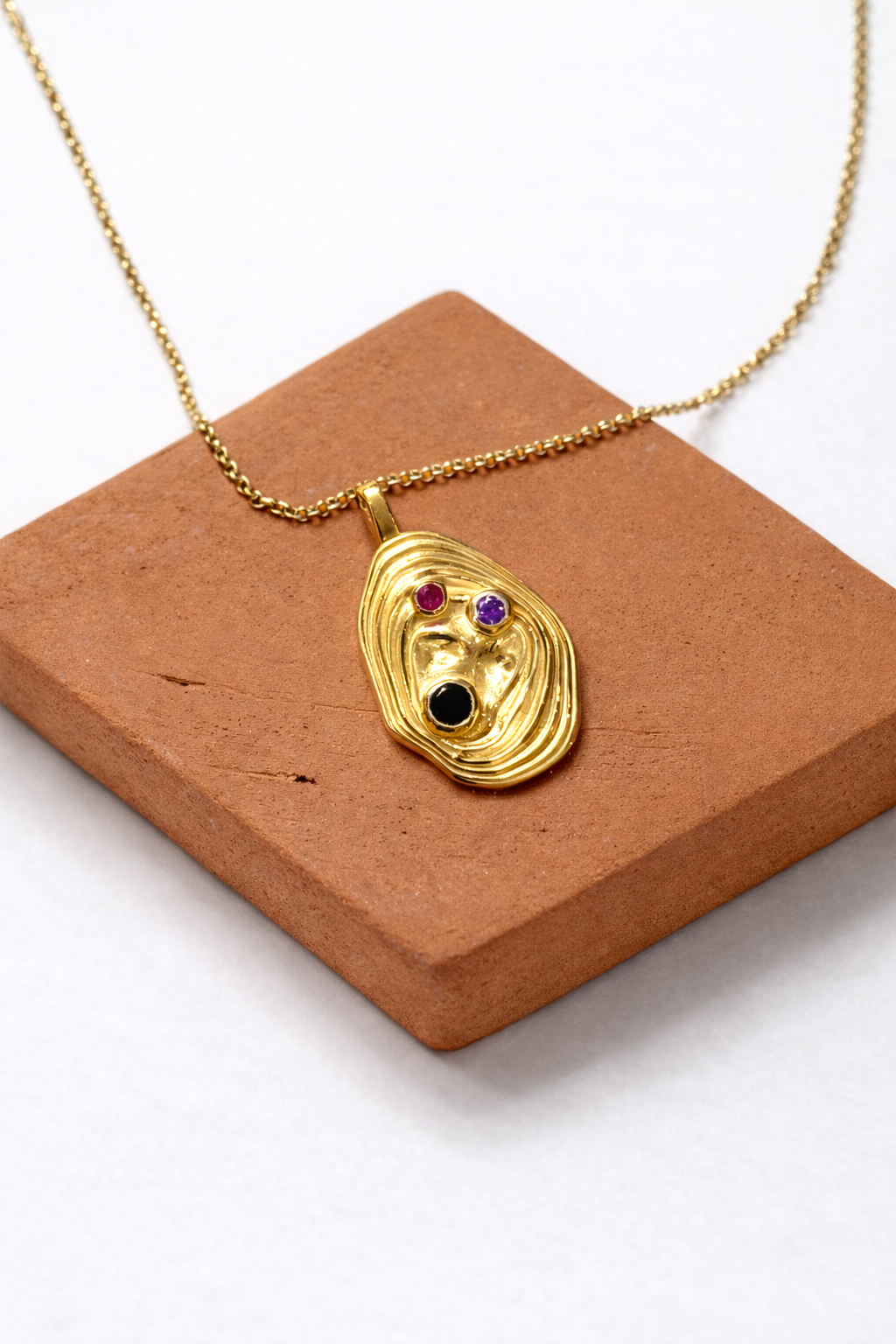 ვერცხლის ხელნაკეთი ყელსაბამი